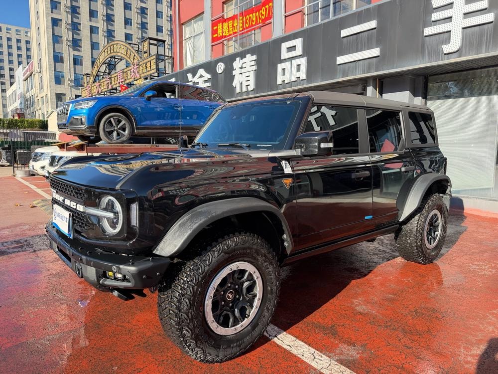 Ford Bronco 2024 — фото автомобиля
