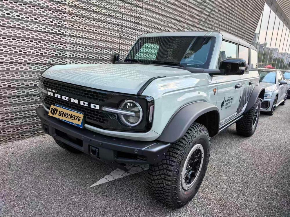 Ford Bronco 2026 — фото автомобиля 1