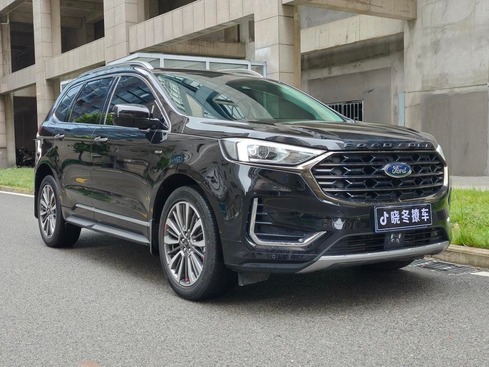 Ford Edge 2021 — фото автомобиля 1