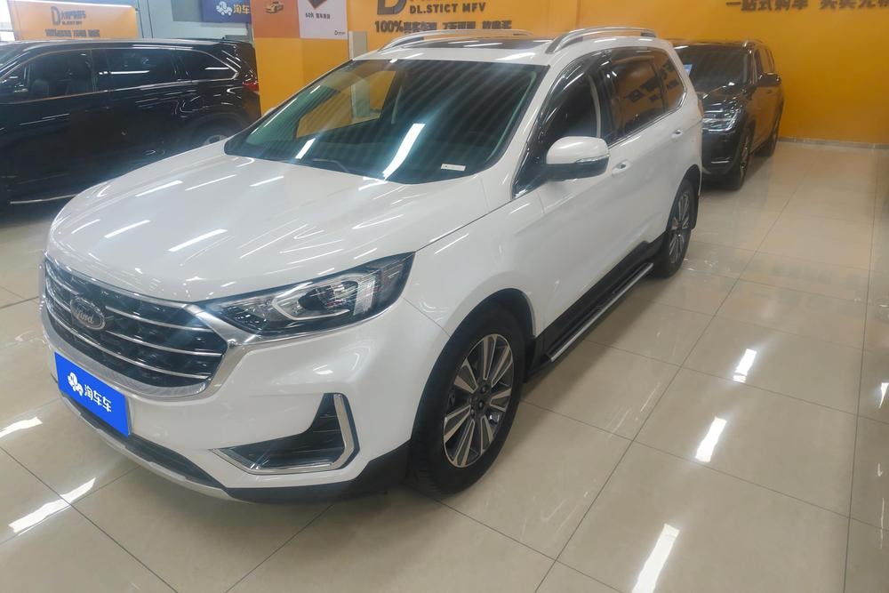 Ford Edge 2022 — фото автомобиля 1
