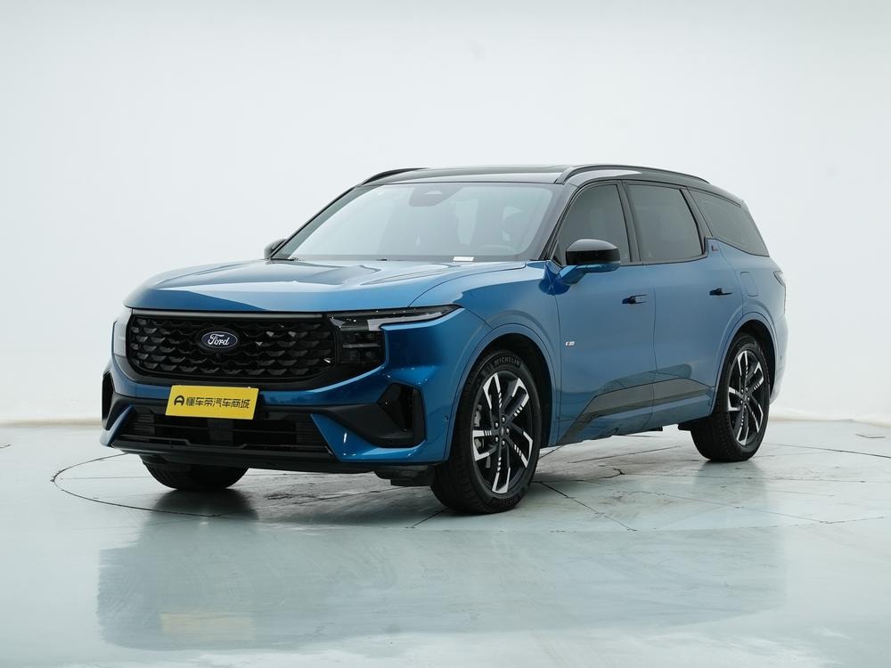 Ford Edge 2023 — фото автомобиля 1