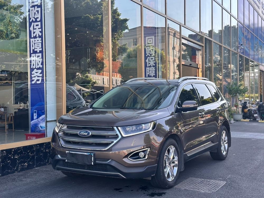 Ford Edge 2015 — фото автомобиля