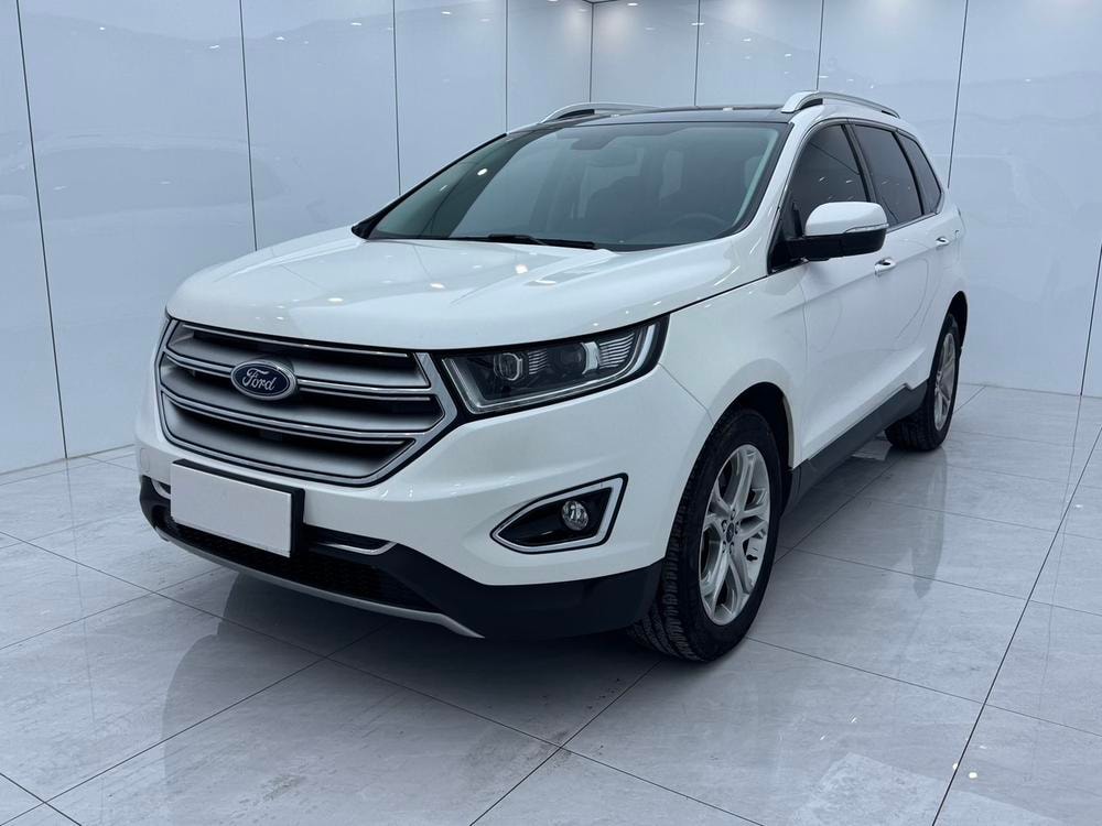 Ford Edge 2018 — фото автомобиля 1