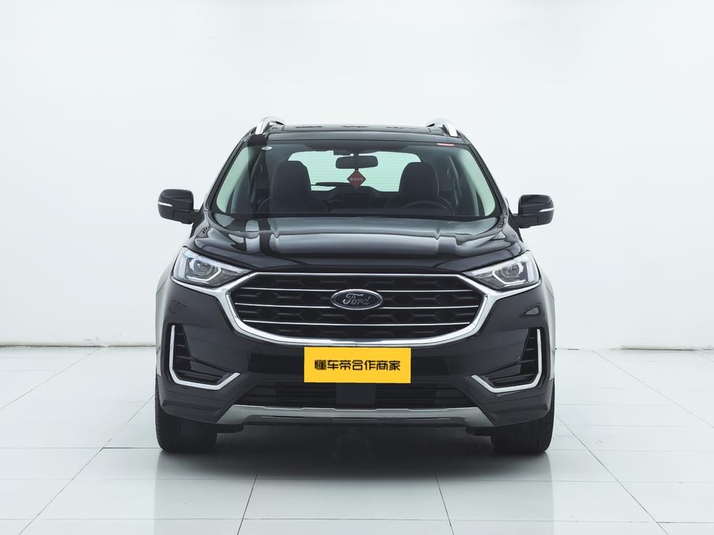 Ford Edge 2022 — фото автомобиля 1