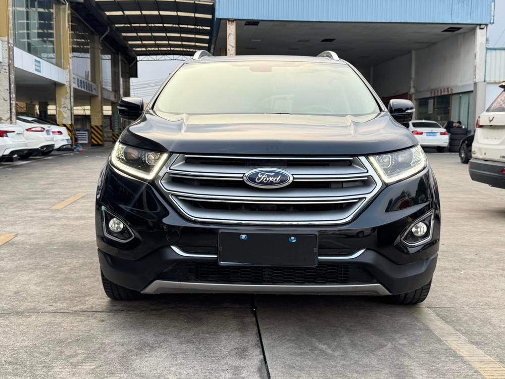 Ford Edge 2016 — фото автомобиля