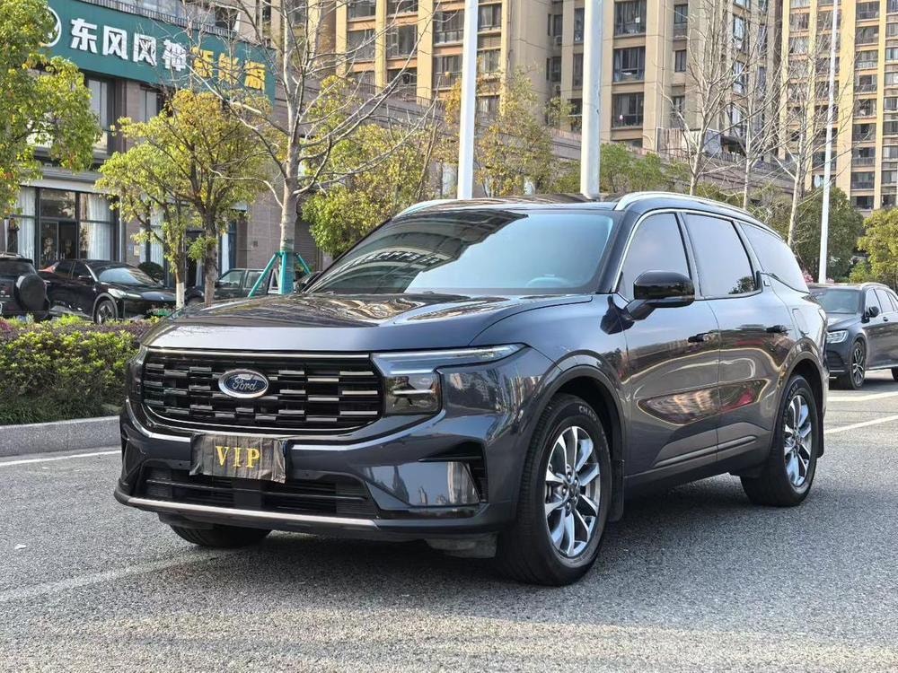 Ford Edge 2023 — фото автомобиля