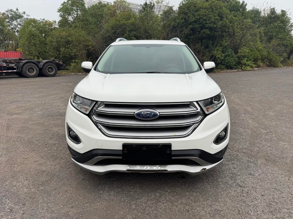 Ford Edge 2015 — фото автомобиля