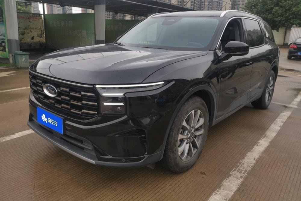 Ford Edge 2023 — фото автомобиля