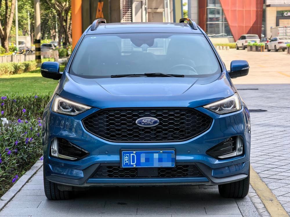 Ford Edge 2020 — фото автомобиля