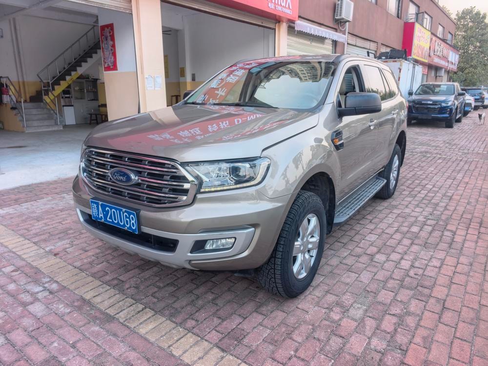 Ford Everest 2020 — фото автомобиля 1