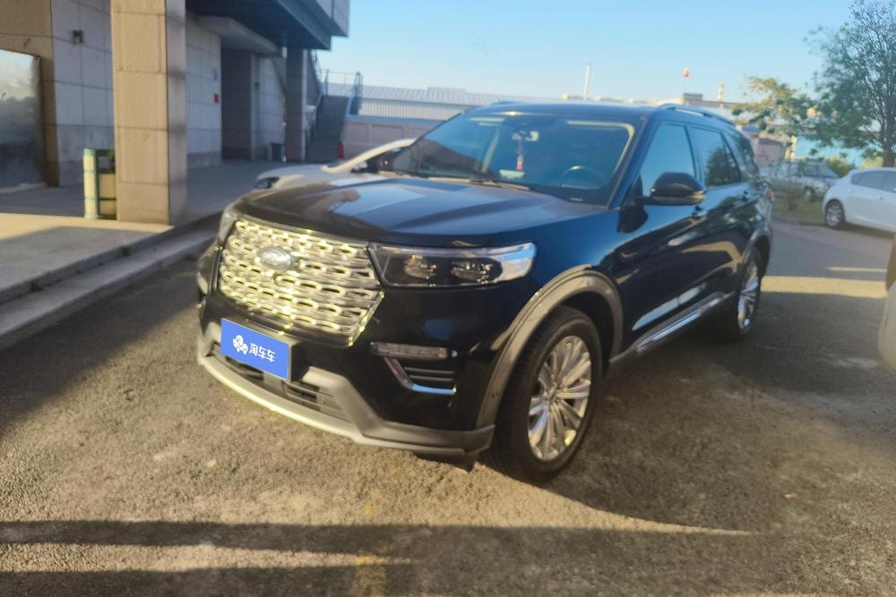 Ford Explorer 2020 — фото автомобиля 1