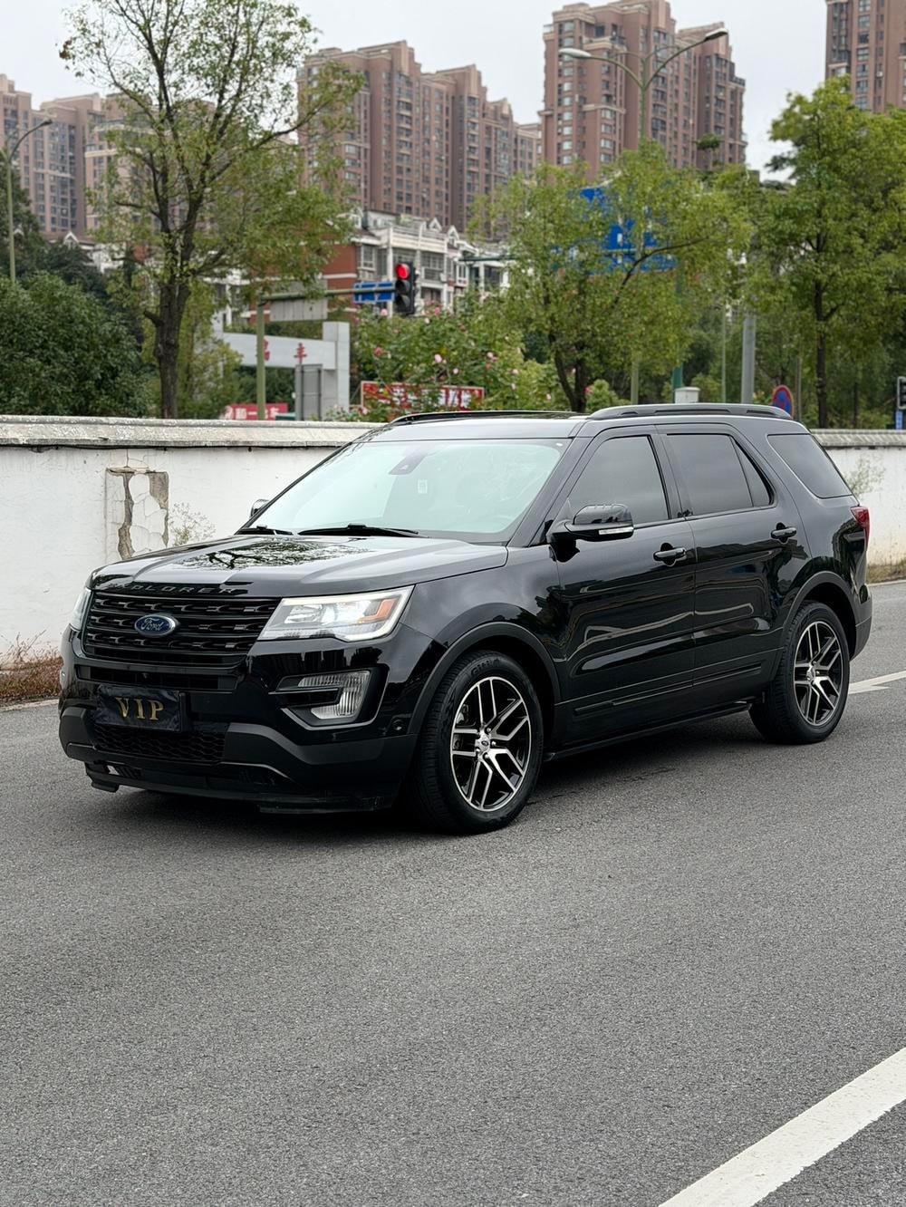 Ford Explorer (Import) 2017 — фото автомобиля