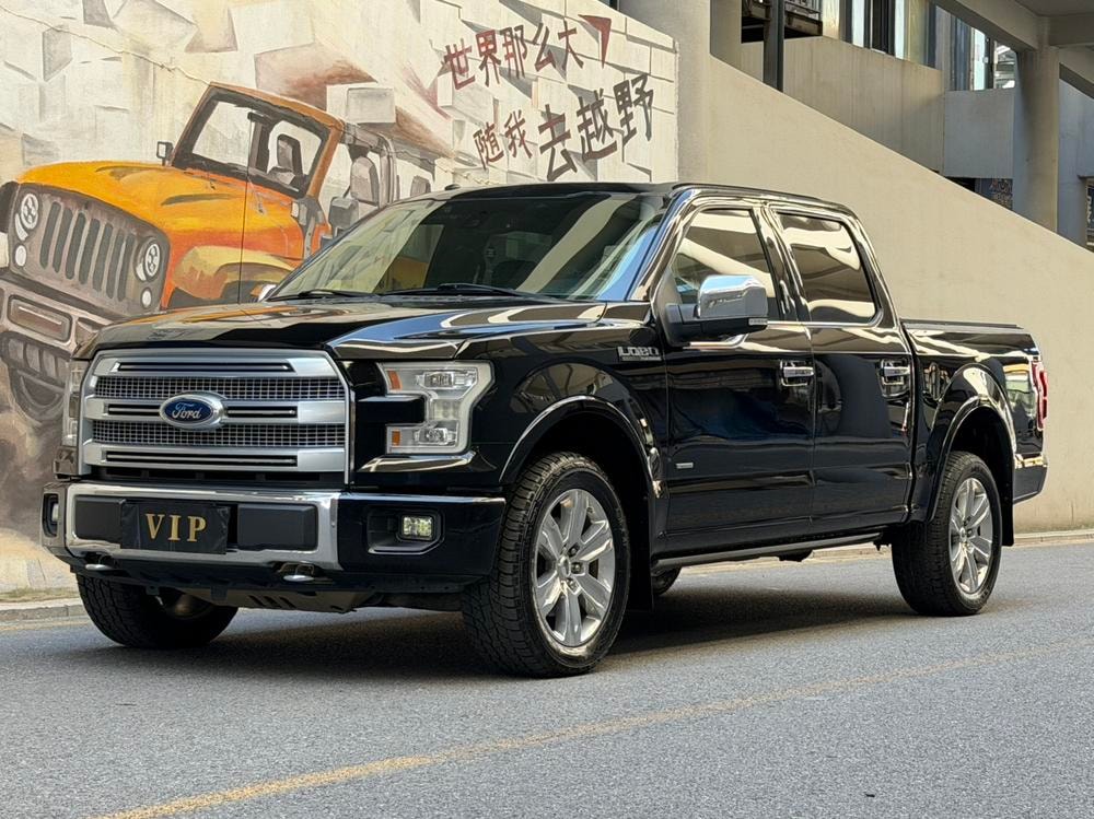 Ford F-150 Raptor 2018 — фото автомобиля