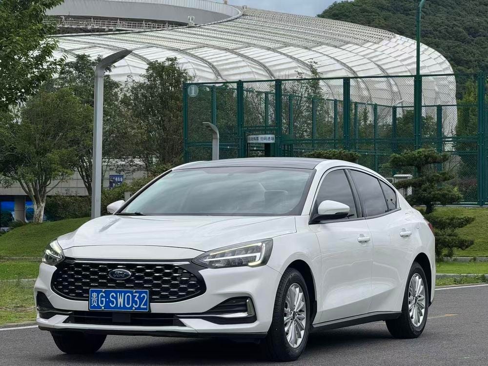 Ford Focus 2020 — фото автомобиля