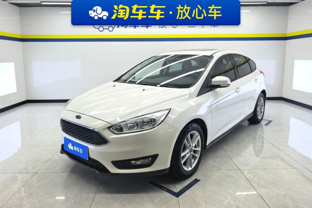 Ford Focus 2018 — фото автомобиля