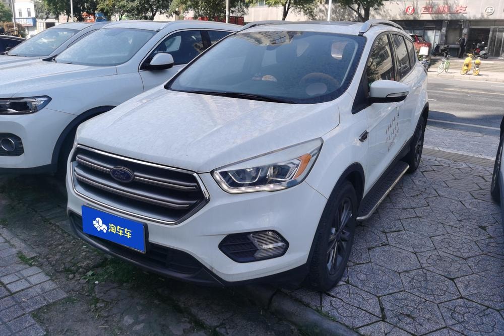 Ford Kuga 2019 — фото автомобиля