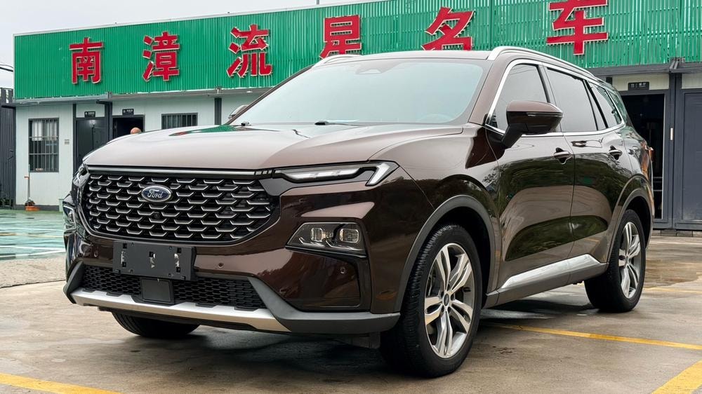 Ford Lingrui 2022 — фото автомобиля 1
