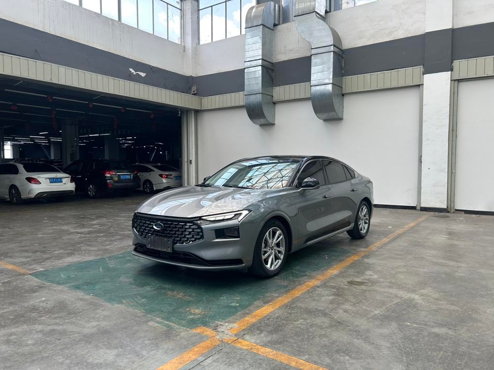 Ford Mondeo 2022 — фото автомобиля