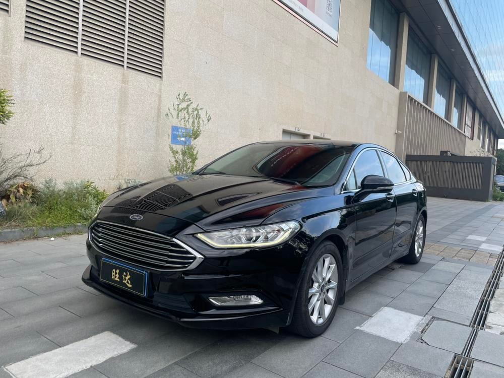 Ford Mondeo 2017 — фото автомобиля