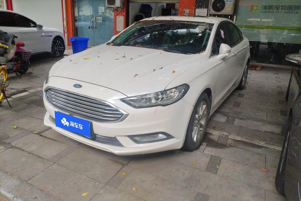 Ford Mondeo 2017 — фото автомобиля