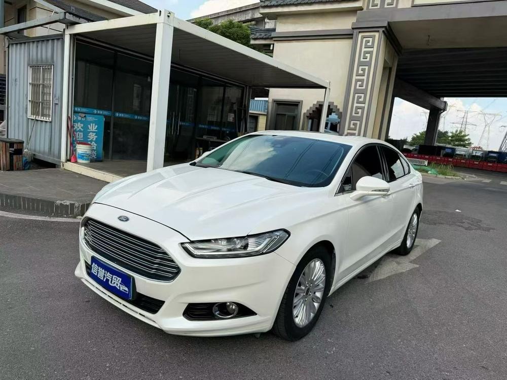 Ford Mondeo 2013 — фото автомобиля