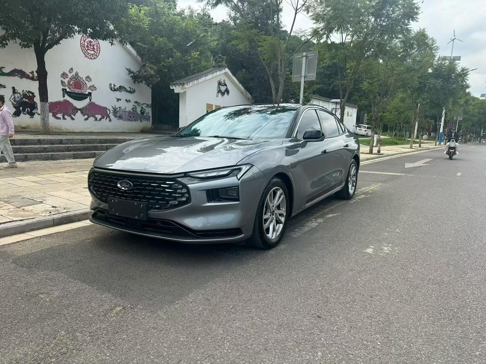 Ford Mondeo 2023 — фото автомобиля