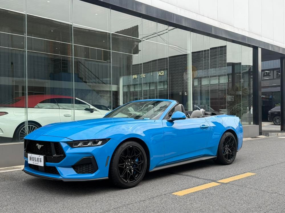 Ford Mustang 2024 — фото автомобиля