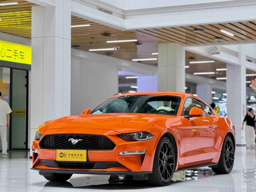 Ford Mustang 2020 — фото автомобиля 1