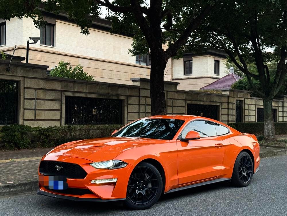 Ford Mustang 2020 — фото автомобиля