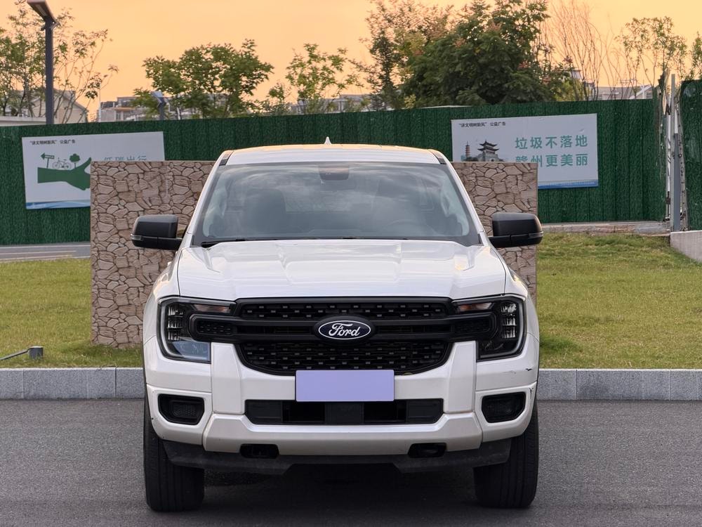 Ford Ranger 2023 — фото автомобиля