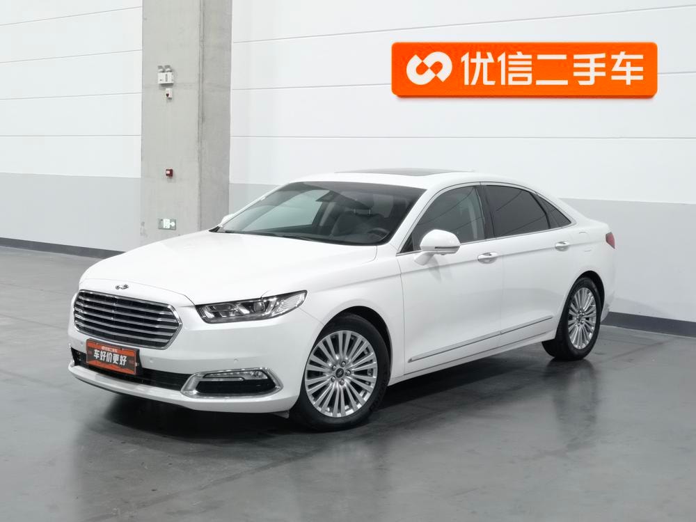 Ford Taurus 2017 — фото автомобиля