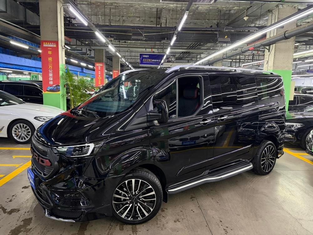 Ford Tourneo 2024 — фото автомобиля 1