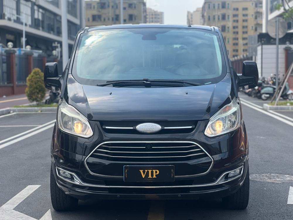 Ford Tourneo 2017 — фото автомобиля