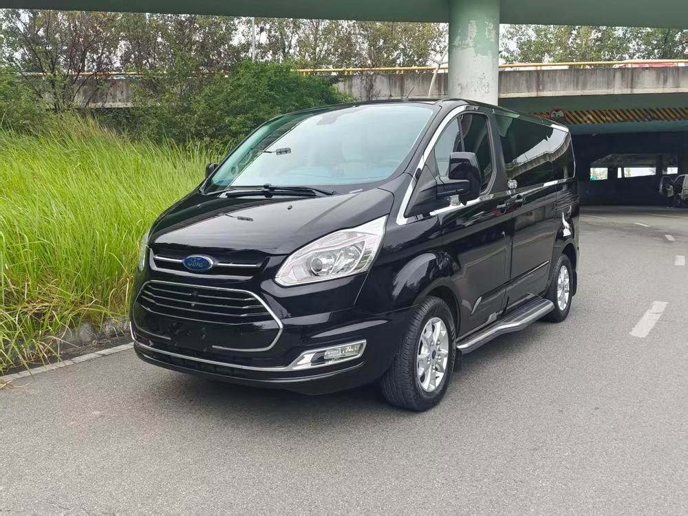 Ford Tourneo 2020 — фото автомобиля 1