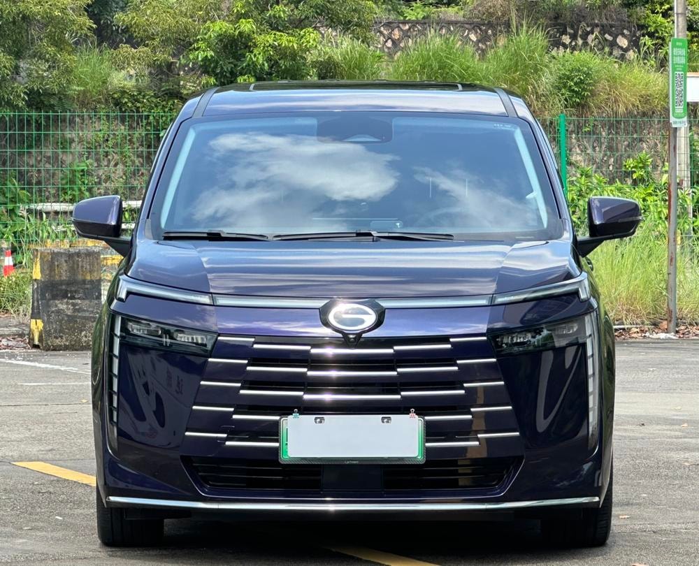 GAC Trumpchi Trumpchi E8 PHEV 2024 — фото автомобиля