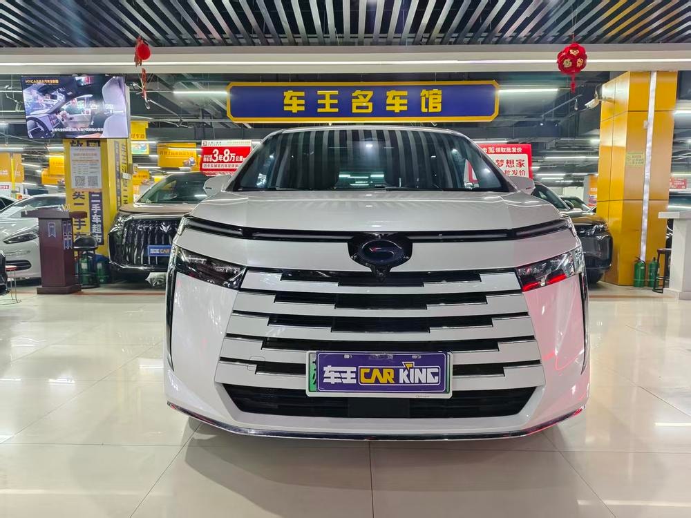 GAC Trumpchi Trumpchi E8 PHEV 2024 — фото автомобиля 1