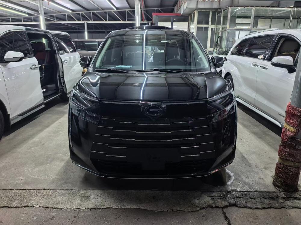 GAC Trumpchi Trumpchi E8 PHEV 2024 — фото автомобиля