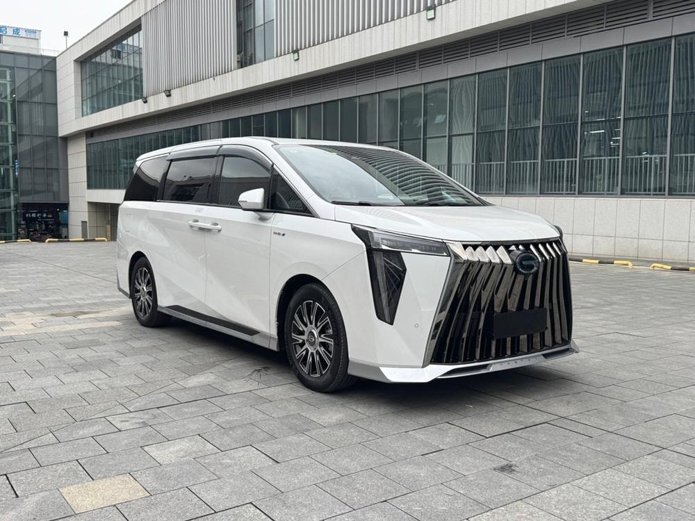 GAC Trumpchi Trumpchi E9 PHEV 2024 — фото автомобиля 1