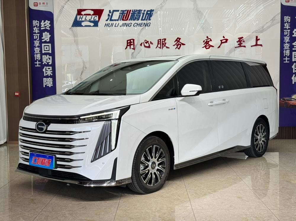 GAC Trumpchi Trumpchi E9 PHEV 2023 — фото автомобиля