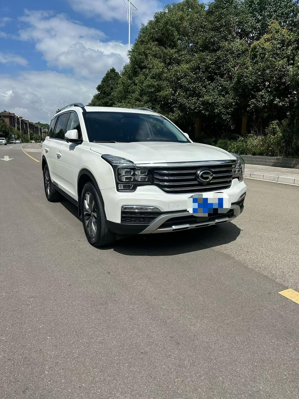 GAC Trumpchi Trumpchi GS8 2017 — фото автомобиля