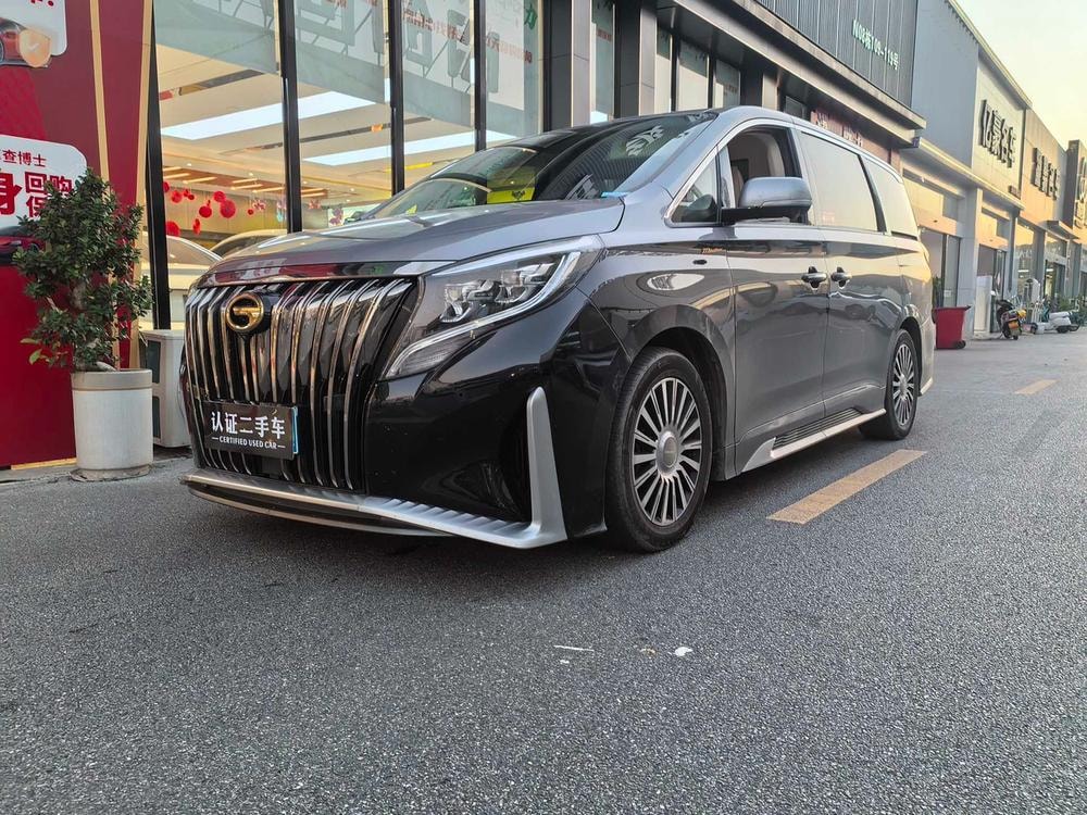 GAC Trumpchi Trumpchi M8 2021 — фото автомобиля 1