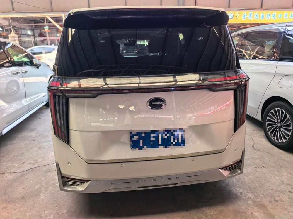 GAC Trumpchi Trumpchi M8 2024 — фото автомобиля
