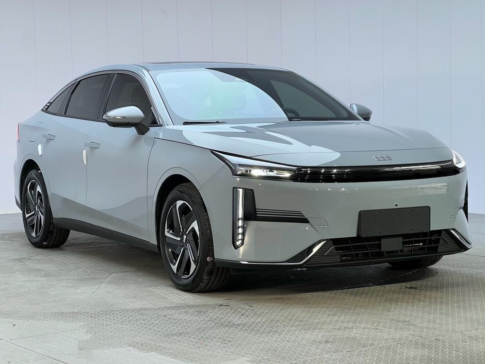 Galaxy L6 2024 — фото автомобиля