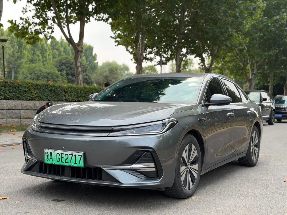Galaxy 银河A7 EM 2025 — фото автомобиля 1