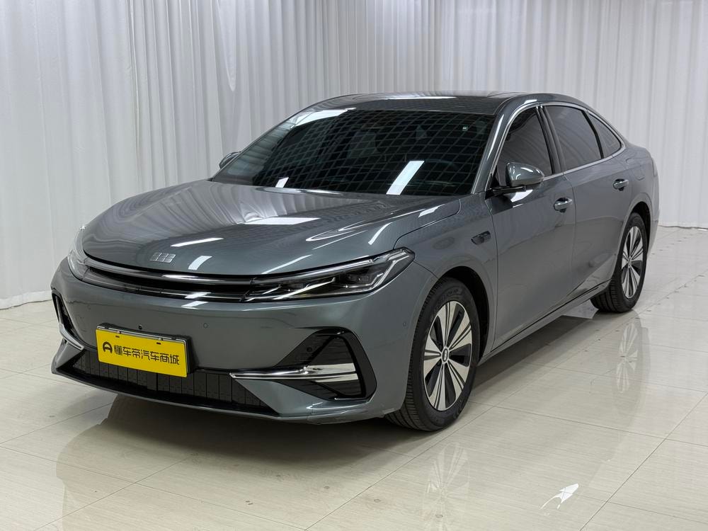 Galaxy 银河A7 EM 2025 — фото автомобиля 1