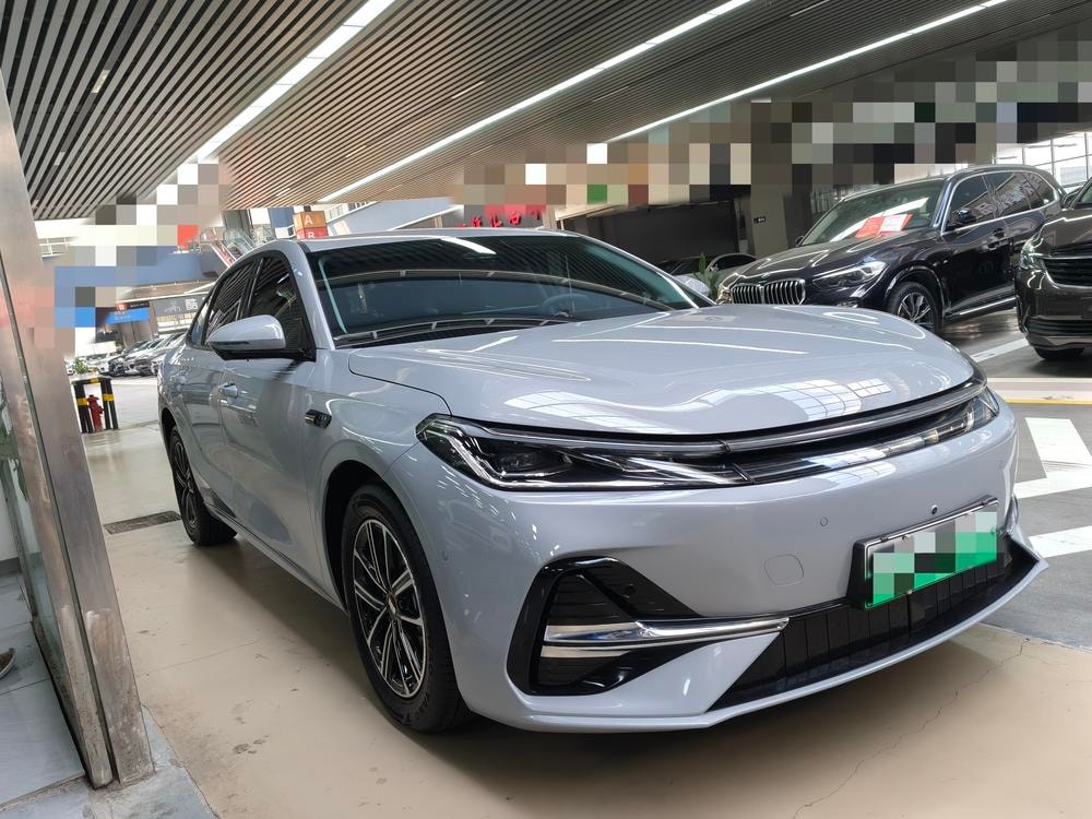 Galaxy 银河A7 EM 2025 — фото автомобиля 1