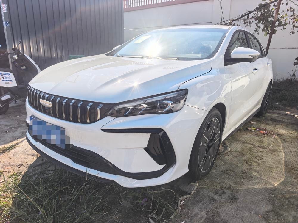 Geely Binrui 2024 — фото автомобиля 1