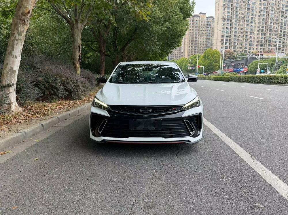 Geely Binrui 2022 — фото автомобиля