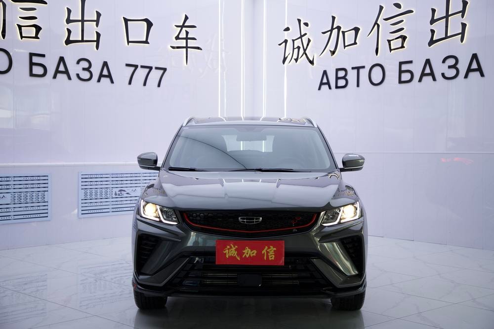 Geely Binyue 2021 — фото автомобиля 1