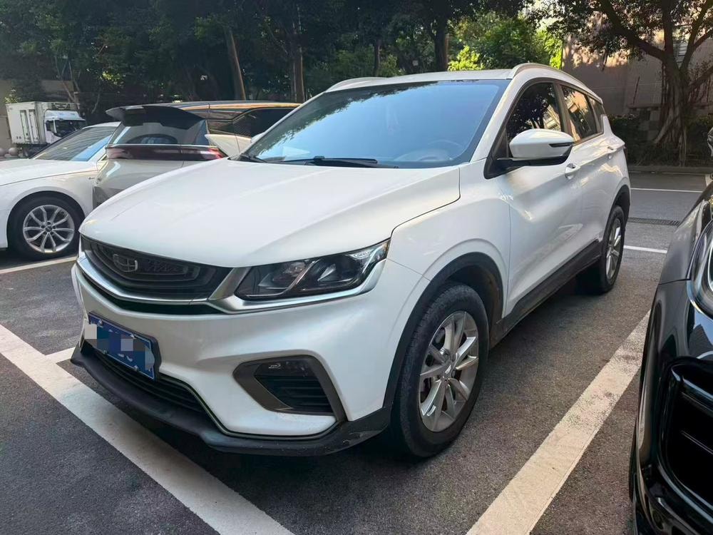 Geely Binyue 2020 — фото автомобиля 1